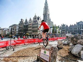 Trialfahrer in Antwerpen