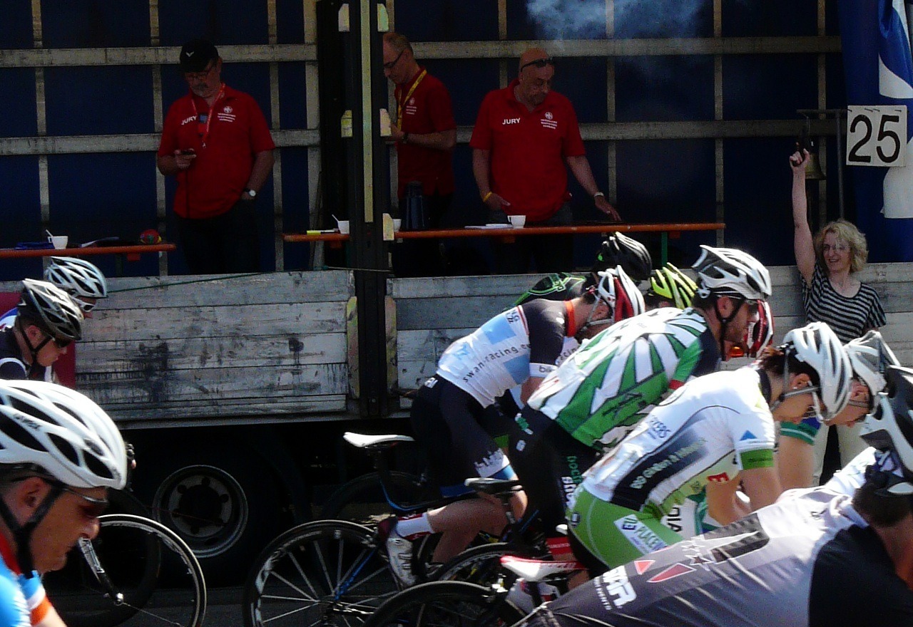 Jury bei einem Radrennen