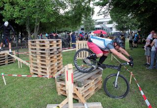 Fotos: Fahrrad-Trial-Meisterschaft in Kleinlinden