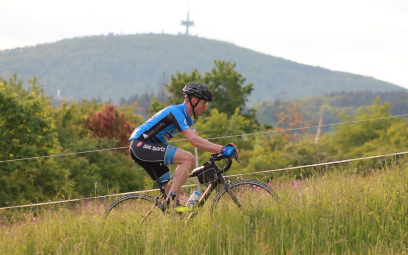 Daniel Mauser beim Double Everesting. Foto: Stephan Dietel