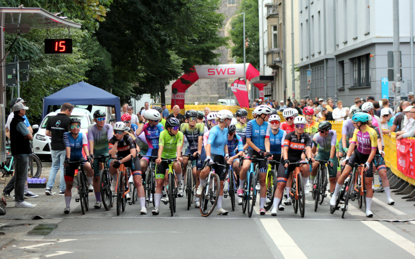 Rund um das Stadttheater 2025 - Rad-Bundesliga Juniorinnen und Frauen