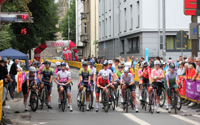 Rund um das Stadttheater 2025 - Rad-Bundesliga Juniorinnen und Frauen