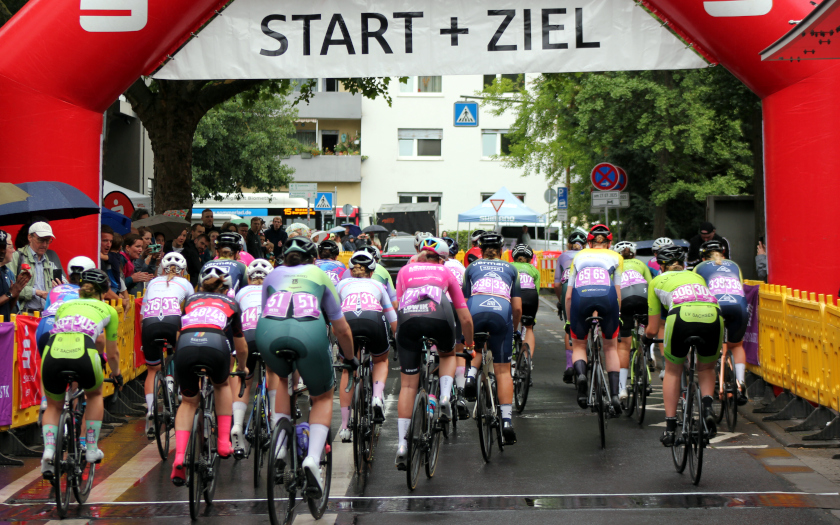 Rund um das Stadttheater 2025 - Rad-Bundesliga Juniorinnen und Frauen