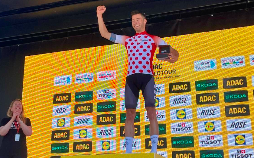 Noah Jung im Bergtrikot der ADAC Velotour beim Radrennen Eschborn-Frankfurt