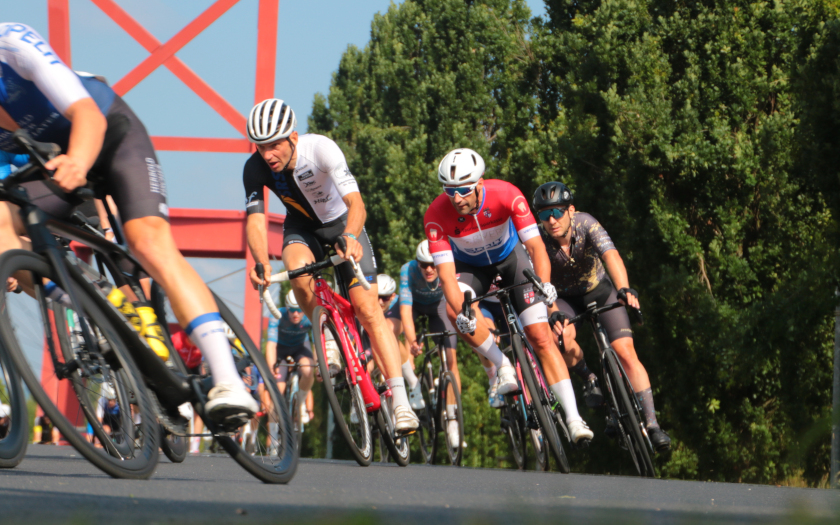 Robert-Lange-Gedächtnisrennen 2025 "Rund um den roten Stuhl" in Eschborn