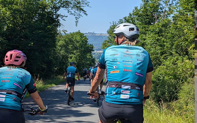 28. Spenden-Radtour von Menschen für Kinder