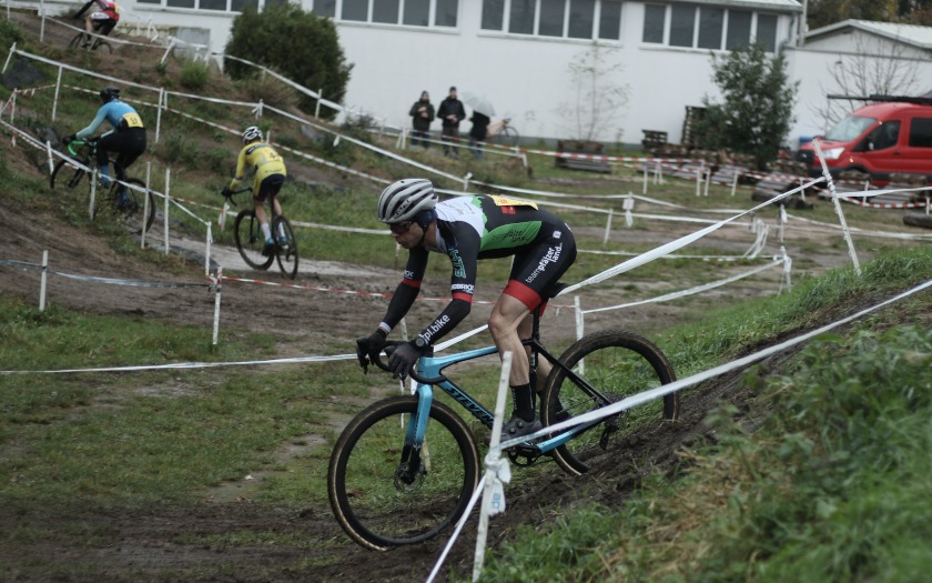 Hessenmeisterschaft Radcross 2023/2024 Darmstadt, Masters II und Junioren