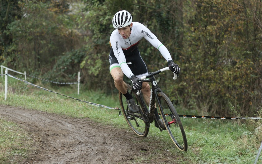 Hessenmeisterschaft Radcross 2023/2024 Darmstadt, Masters II und Junioren