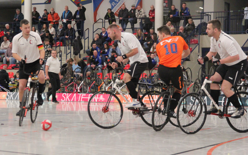 Deutsche Meisterschaft 5er-Hallenradball 2024