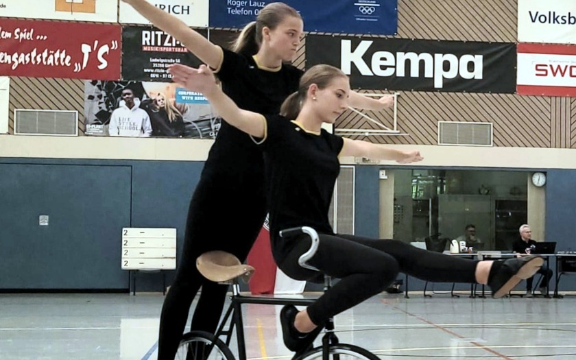 Marla Schönhals und Janne-Mike Dreiwurst im 2er der Schülerinnen U15