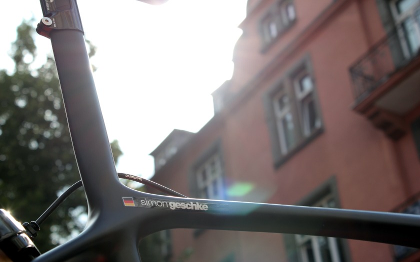 Blick auf einen Teil des Fahrrades von Radprofi Simon Geschke