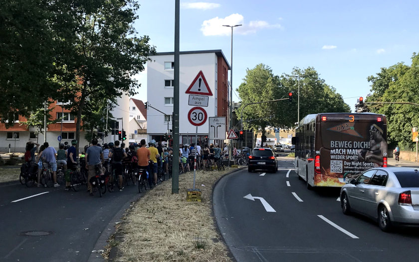 Verkehrsversuch auf dem Anlagenring in Gießen