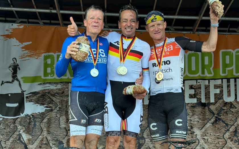 Podium der Msters 4 beim 3. Int. Cyclo-Cross Bad Salzdetfurth