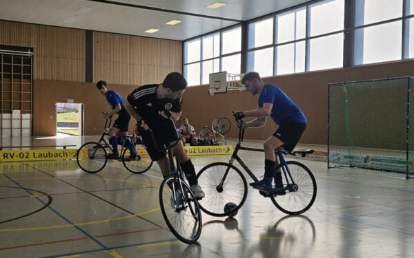 Radball Turnier des RV 02 Laubach mit Sven-Niclas Stauf und Alexandros Brantis